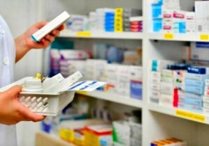 چرا دارو همچنان با کمبود مواجه است؟