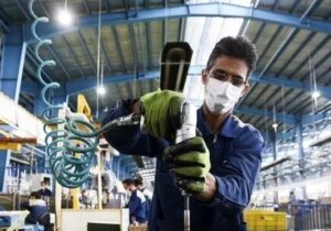 کارگران نباید هزینه قطعی برق را بدهند/ حق جمعهکاری باید پرداخت شود